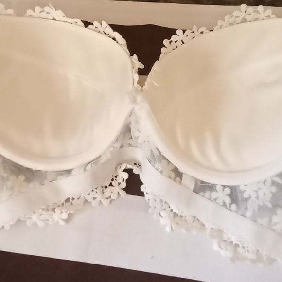 Bra - Picture 8 of 9